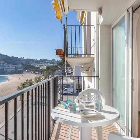 Bonet 2 Apartment